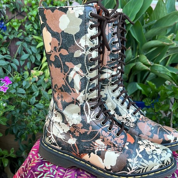 Dr. Martens Cerys Pointed Toe Floral 14 Eye Tall Boots - Picture 8 of 17